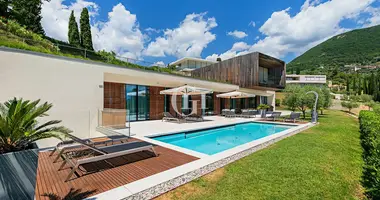 Villa 10 zimmer in Gardone Riviera, Italien