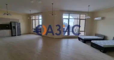Mieszkanie 4 pokoi w Nesebyr, Bułgaria