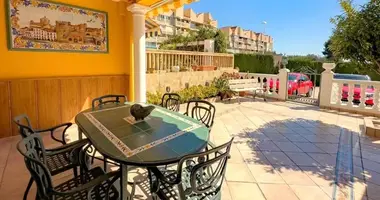 4 bedroom apartment in Calp, Spain