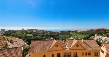 2 bedroom apartment in Benalmadena, Spain