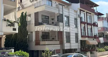Wohnung 4 zimmer in Konyaalti, Türkei