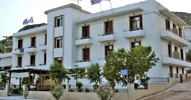 Hotel 1 300 m² w Methana, Grecja