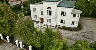 Дом 20 комнат в Рига, Латвия