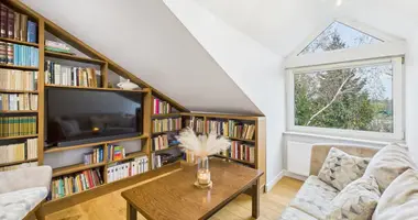 Mieszkanie 3 pokoi w Poznań, Polska