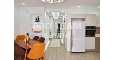 2 bedroom apartment in Muratpasa, Turkey