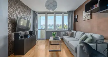 Mieszkanie 3 pokoi w Warszawa, Polska