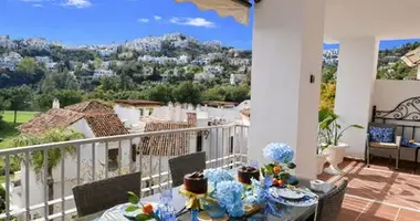 3 bedroom apartment in Benahavis, Spain