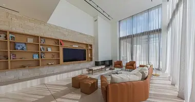 Villa 4 bedrooms in Agios Tychonas, Cyprus