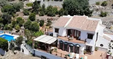 7 bedroom house in Spain