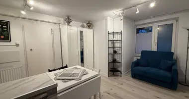 Квартира 1 комната в Марки, Польша