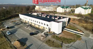 Propiedad comercial 3 432 m² en Putryski, Belarús