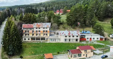 FORMER HOLIDAY COMPLEX / BUSINESS PROPERTY IN YUNDOLA, VELINGRAD MUNICIPALITY, BULGARIA dans Yundola, Bulgarie