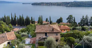 Villa 18 habitaciones en Salo, Italia