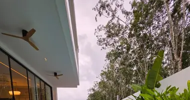 Villa 4 chambres dans Thep Krasatti, Thaïlande