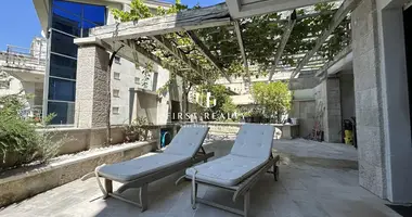 Wohnung 3 zimmer in Dobrota, Montenegro