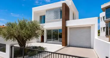 Haus 4 Schlafzimmer in Paphos, Zypern