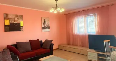 Bečići – Irish Apartments | 2-Bedroom Apartment for Rent dans Boreti, Monténégro