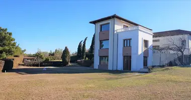 Villa 5 bedrooms in Agia Triada, Greece