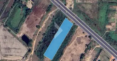 Участок земли в Такмау, Камбоджа