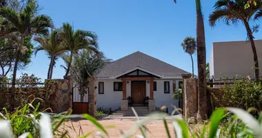 Haus 4 Schlafzimmer in West Bay, Honduras