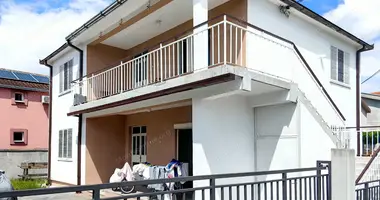 Villa 4 chambres dans Budva, Monténégro