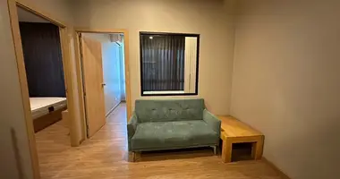 Кондо в Чаопрайя Сурасак, Таиланд