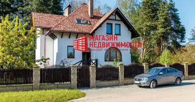 Casa en Karobcycy, Belarús