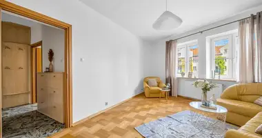 Квартира 4 комнаты в Варшава, Польша