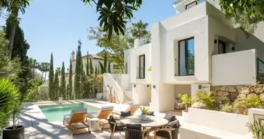 5 bedroom house in San Pedro Alcantara, Spain