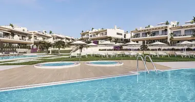 Apartamento 3 habitaciones en Torrevieja, Španjolska