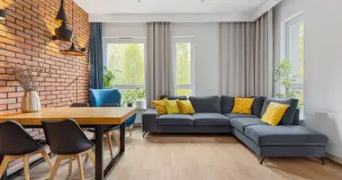 Mieszkanie 4 pokoi w Poznań, Polska