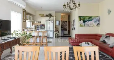 Wohnung 5 zimmer in Tel-Aviv, Israel