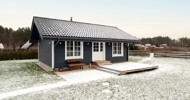 Dom 3 pokoi w Makstenieki, Łotwa