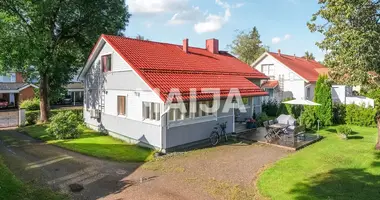 Haus 5 zimmer in Kouvola sub region, Finnland