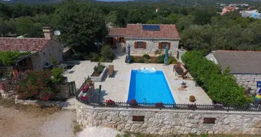 Villa en Opcina Dezanovac, Croacia