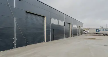 Nieruchomości komercyjne 1 244 m² w Kowno, Litwa