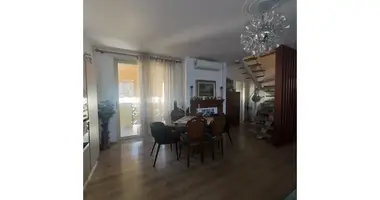 Duplex 2 chambres dans Tirana, Albanie