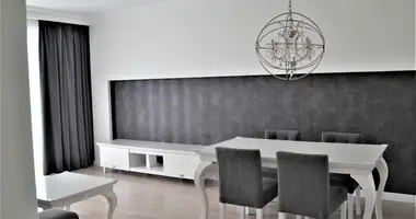 Квартира 3 комнаты в Варшава, Польша