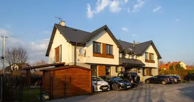 Appartement 4 chambres dans Varsovie, Pologne