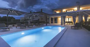 Villa 5 bedrooms in Umag, Croatia