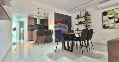 Квартира 6 комнат в Qawra, Мальта