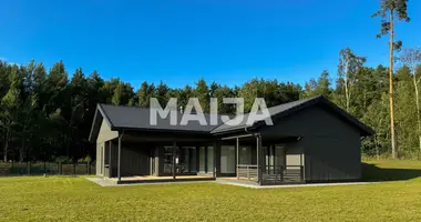 Maison 3 chambres dans Sebruciems, Lettonie