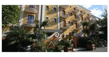 Квартира в Vibo Marina, Италия