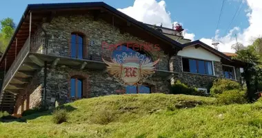 Villa 3 bedrooms in Stresa, Italy