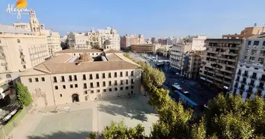 Duplex 4 bedrooms in Valencia, Spain