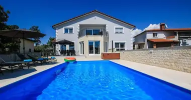 Villa 5 bedrooms in Grad Porec, Croatia