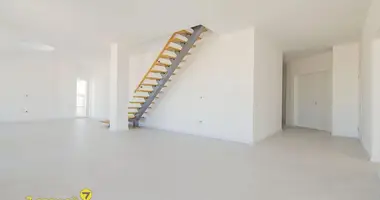 Apartamento 4 habitaciones en Minsk, Belarús