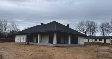 Дом 4 комнаты в Алесино, Беларусь