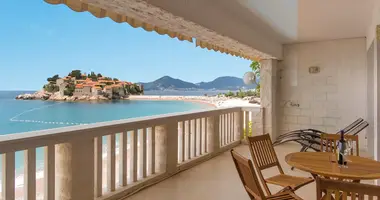 2 bedroom apartment in Sveti Stefan, Montenegro