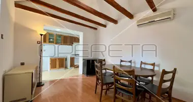 Dom 3 pokoi w Szybenik, Chorwacja